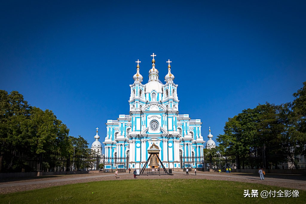 斯莫尔尼宫斯莫尔尼修道院,斯莫尔尼修道院图片