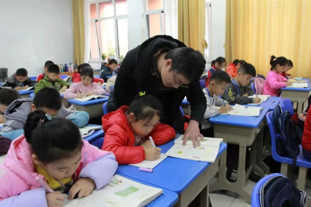 课后服务质量提升教师怎么做,课后服务提升学生核心素养