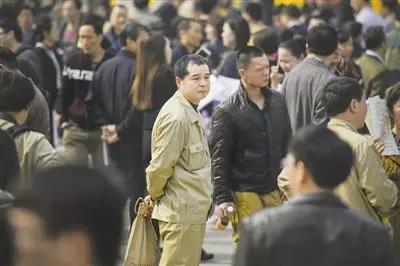 机器人取代工人工人应该怎么安排,机器人换人的过程中的难题