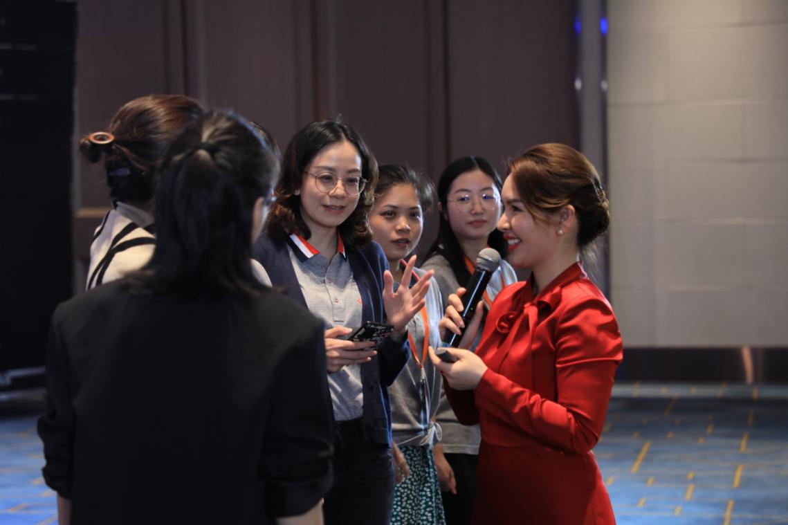 黄宝仪的个人资料,黄宝仪个人资料