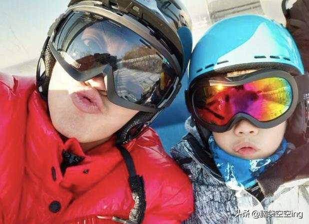 6岁嗯哼模样变帅气暖男气质爆棚,霍思燕嗯哼剃板寸视频