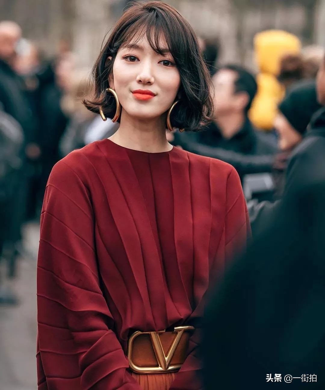 朴信惠好看还是iu好看,朴信惠空气刘海学生造型