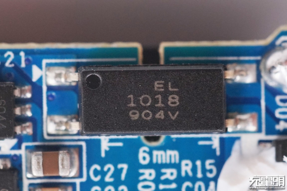 拆解三星s10+,拆解三星45瓦充电器