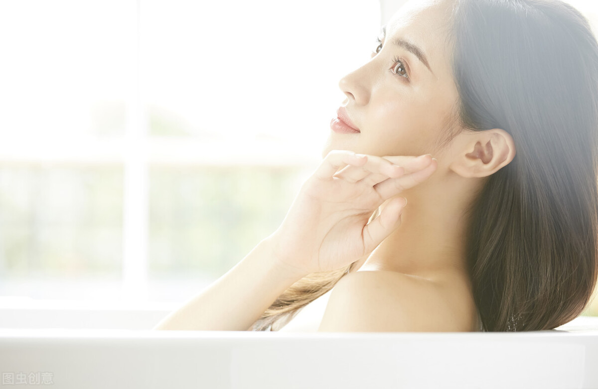 治痘用异维a酸软胶囊有效果吗,异维a酸软胶囊吃多久才不会长痘