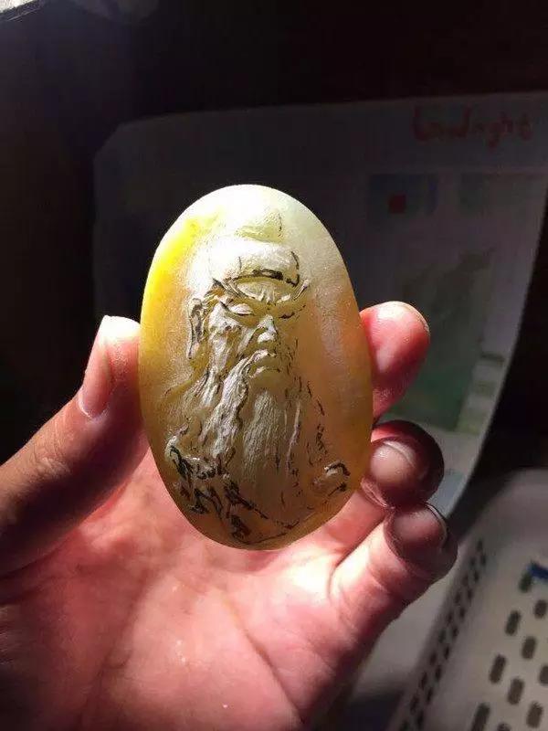 翡翠私人定制靠谱吗-想要私人订制的进来看看