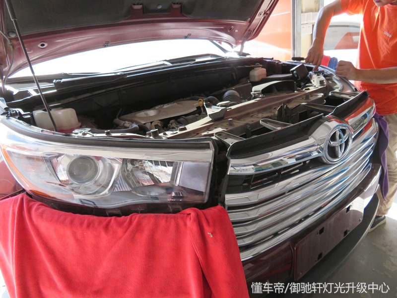 22款汉兰达改灯欧司朗,深圳汉兰达改装豪华内饰