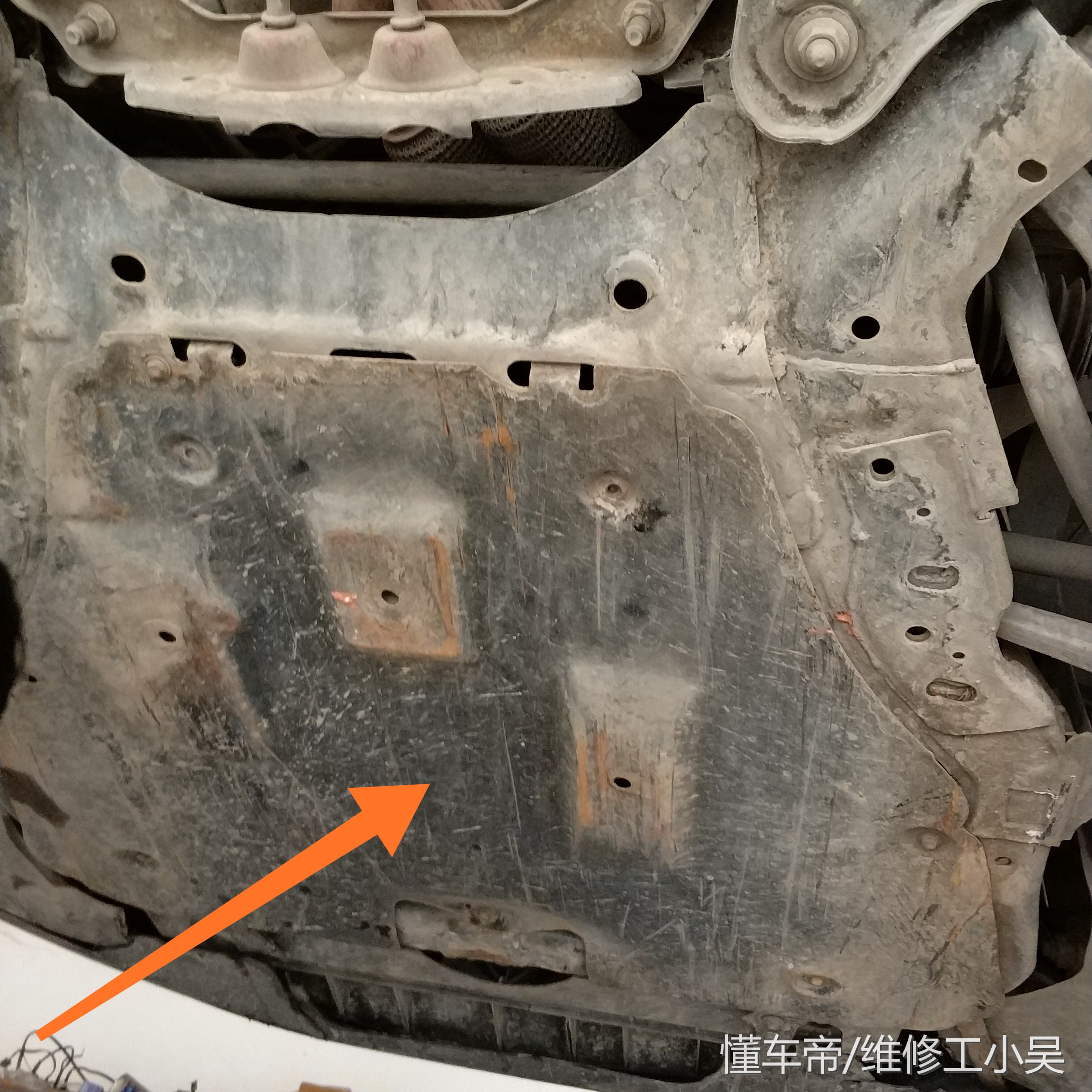 奔腾b50冷车启动后有哒哒的声音,奔腾b50发动机声音大怎么回事