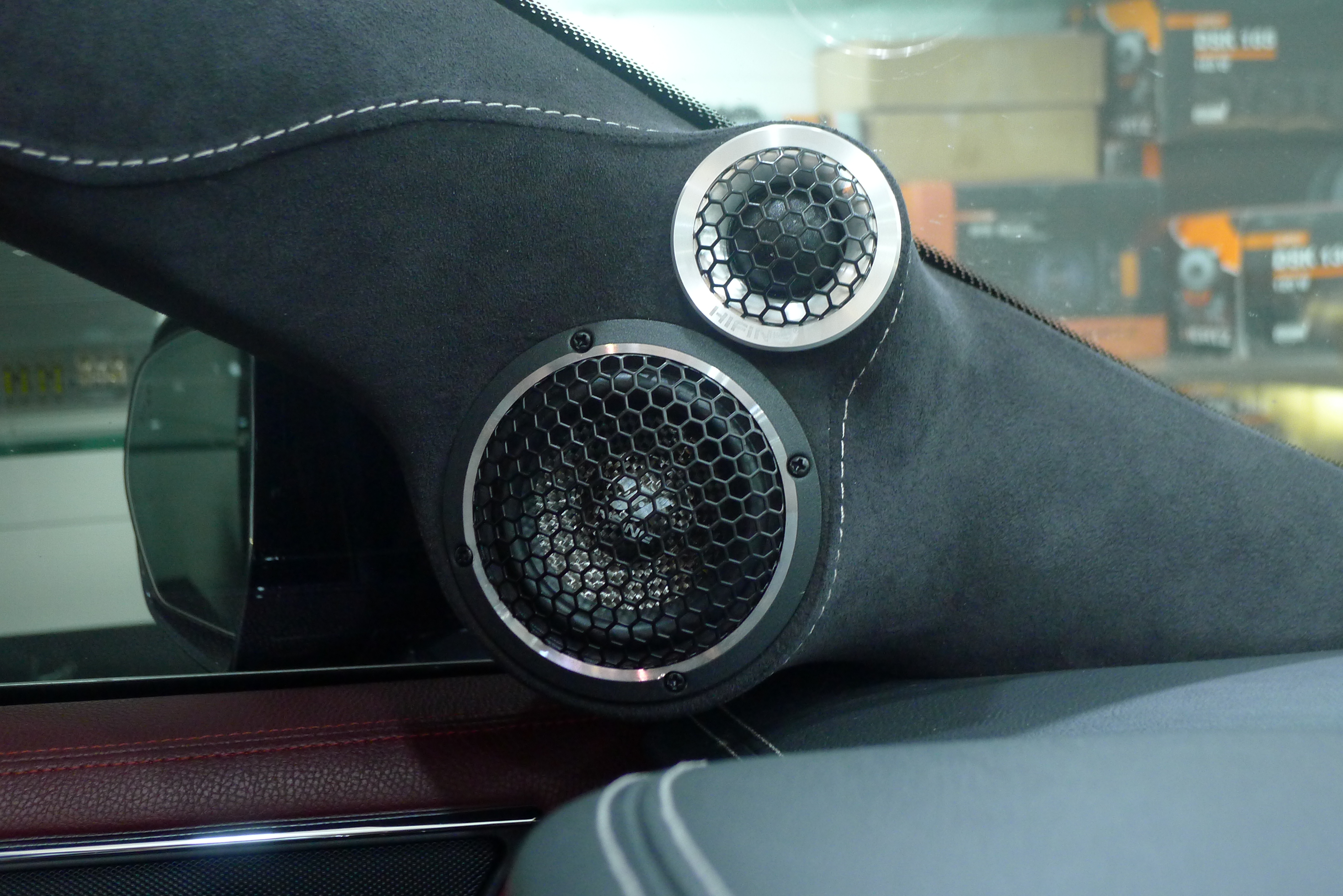 好音效后期造！昆明福特金牛座升级全车音响系统昆明静丰出品