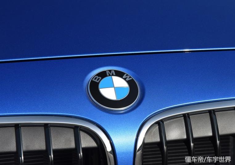 18年宝马1系加倒车影像,宝马1系有没有标配倒车影像