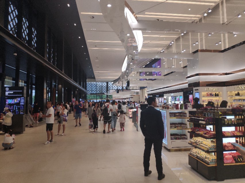 普吉岛王权免税店必购清单,普吉岛王权免税店为什么免费