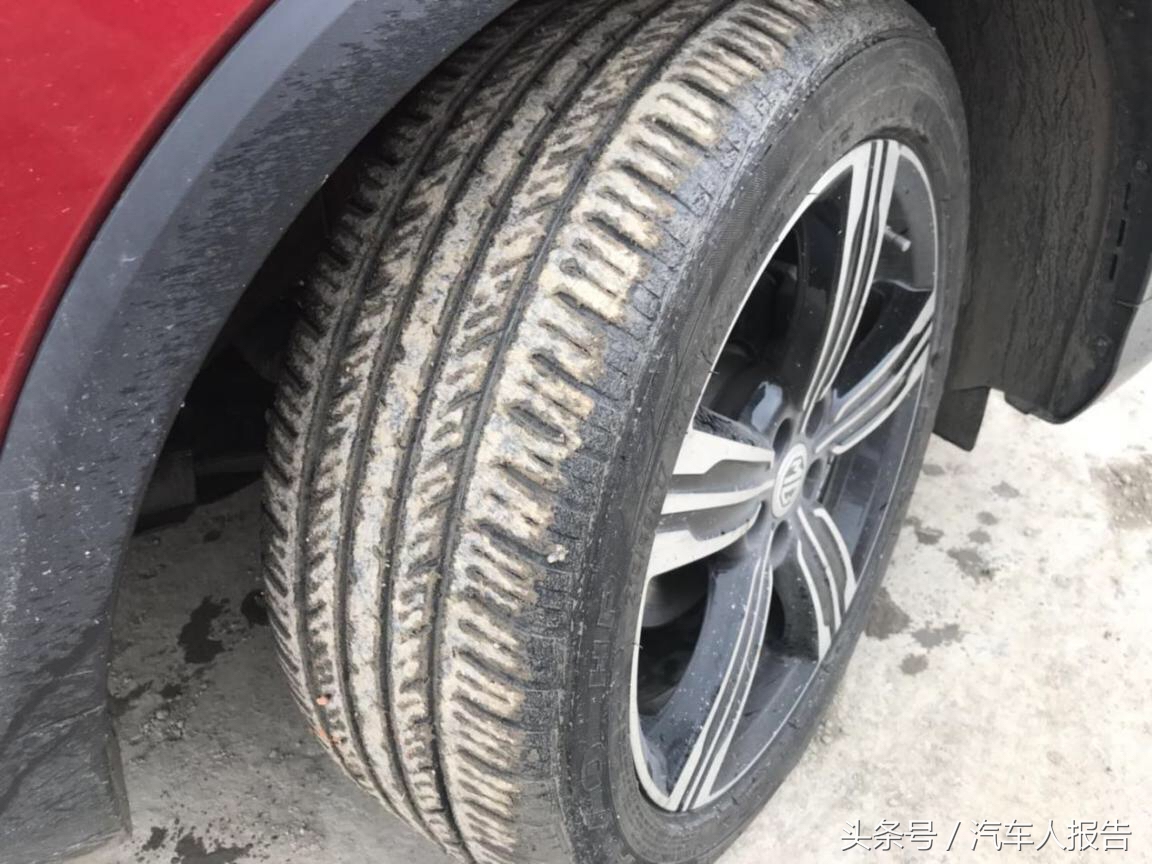 体验驾车在颠簸的路上视频,体验盘山公路