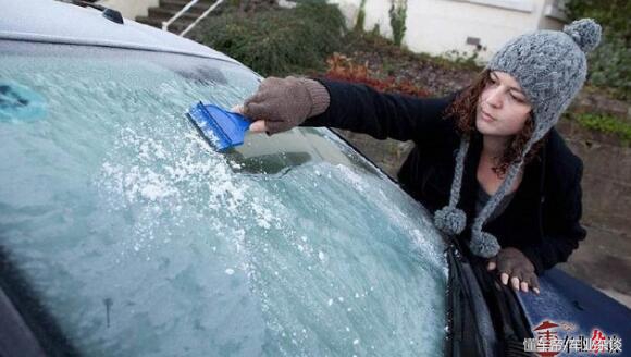 车窗结霜快速解冻小技巧,冰箱结冰怎么快速解冻