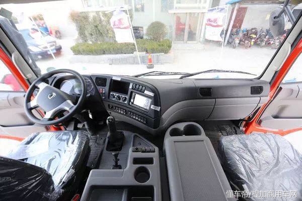 东风天龙前四后四可以拉多少吨,东风天龙前四后八山路能拉多少吨