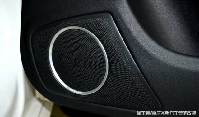 18款奥迪a4l更换仪表台中置喇叭,奥迪a4l顶配喇叭