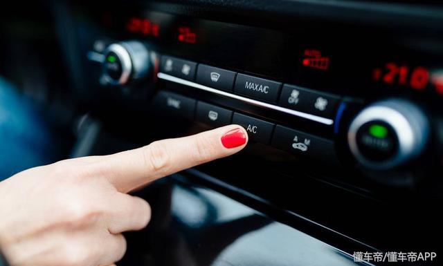 防止挡风玻璃起雾,挡风玻璃起雾的小妙招