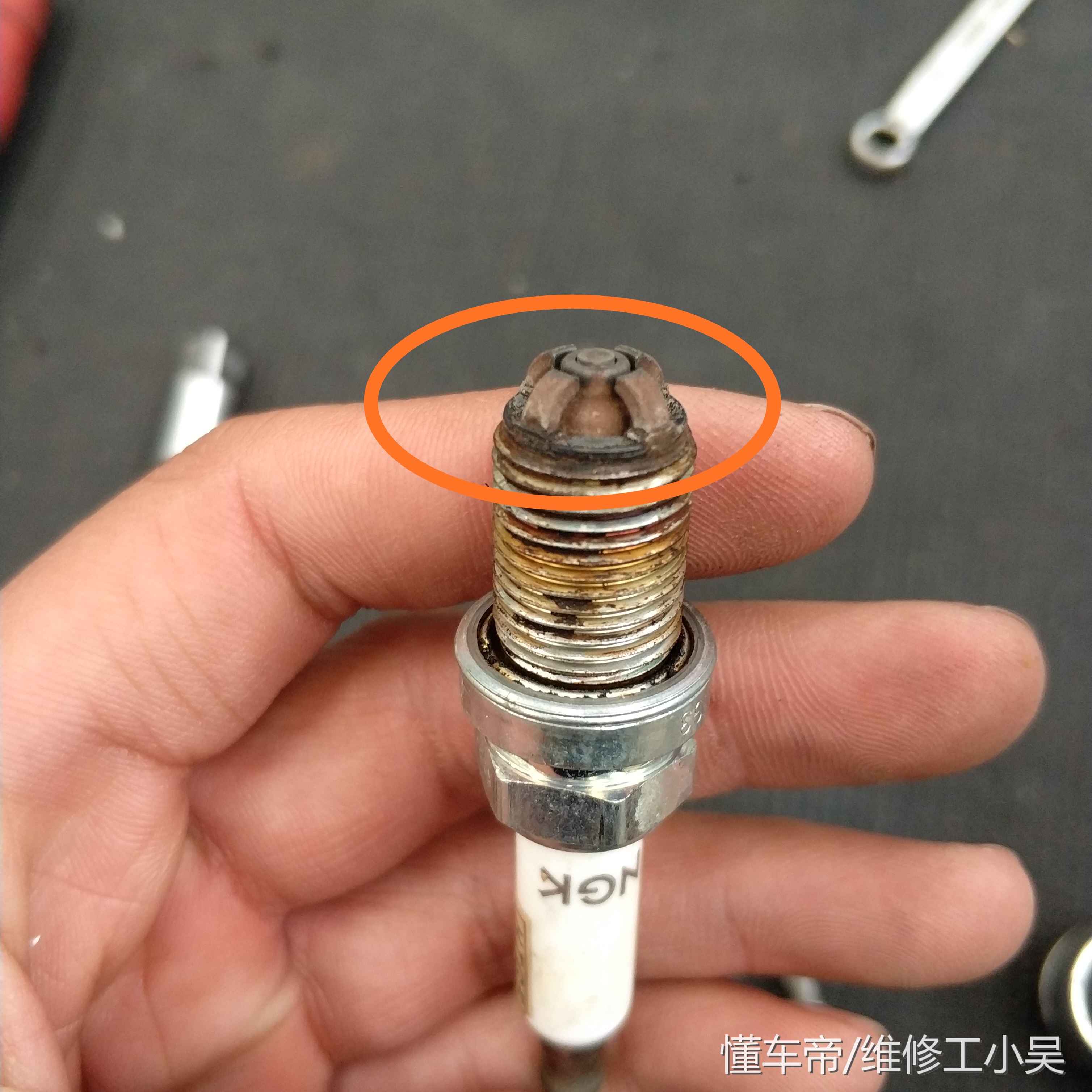 4.2辉腾大修,辉腾v84.2是直喷吗