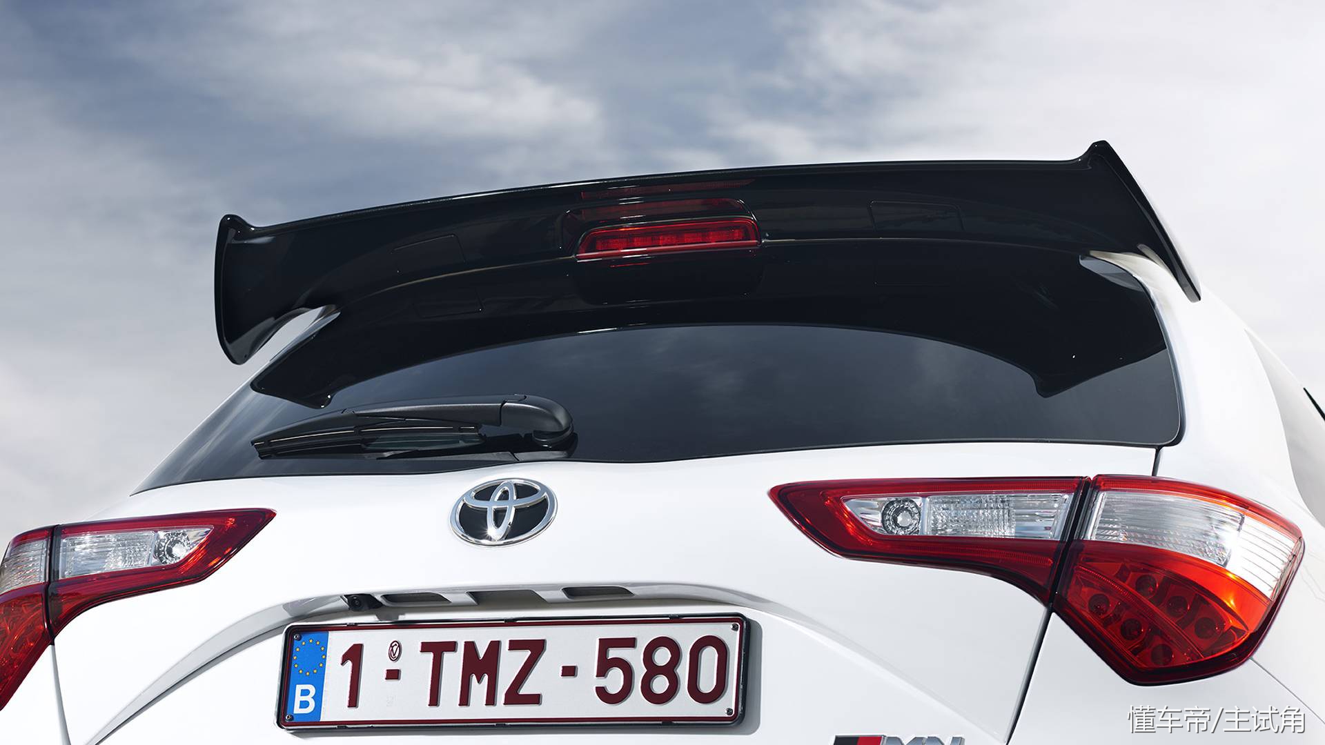 雅力士最新款,雅力士平行进口车