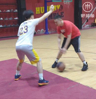 最简单挡拆战术教学,全场挡拆掩护战术