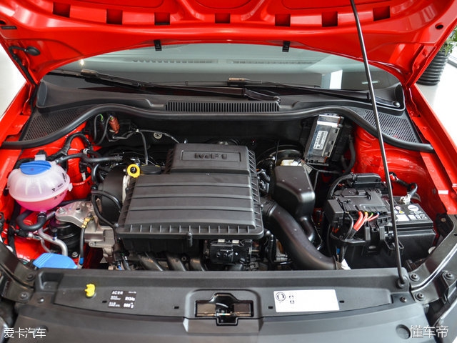 e2适合女生代步通勤小型车推荐,经济实用小型车推荐