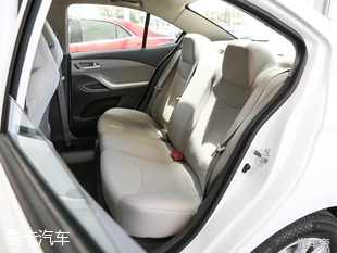 e2适合女生代步通勤小型车推荐,经济实用小型车推荐