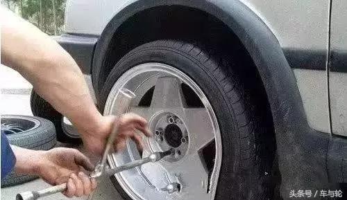 防盗螺丝怎么拆卸,车牌防盗螺丝原理