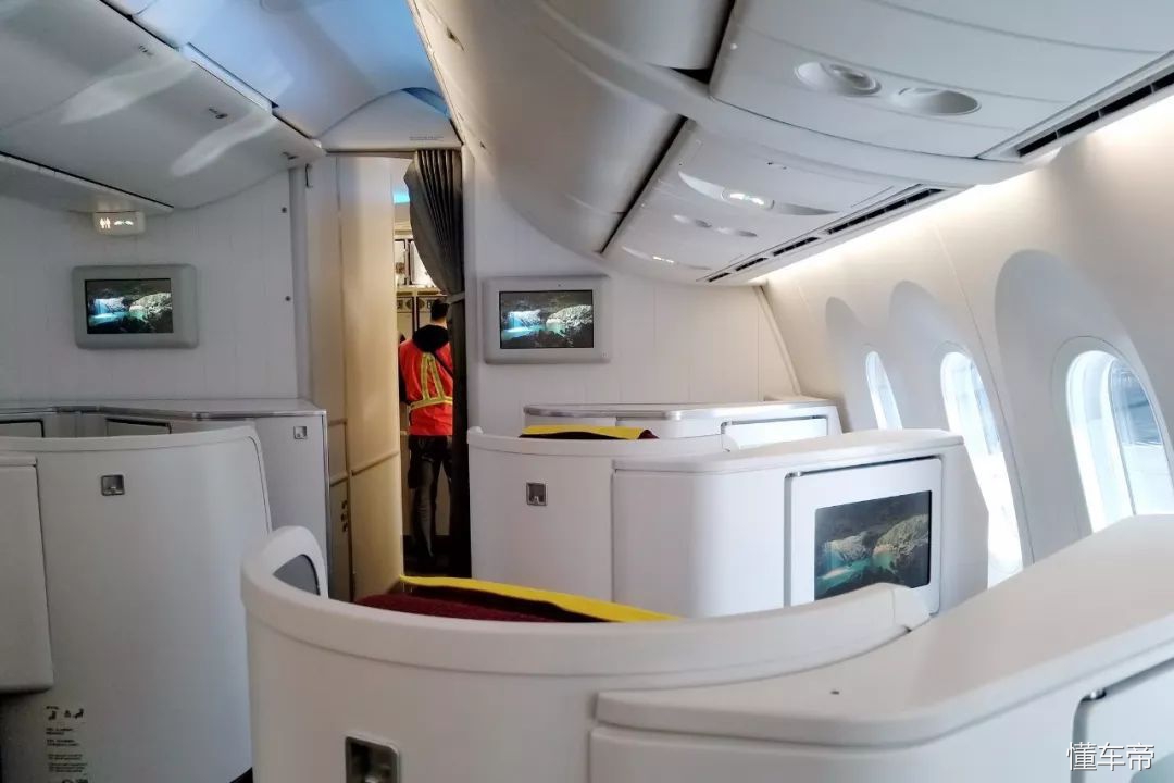 厉害了海航787 实测海航深圳北京商务舱