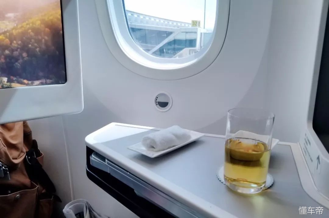 厉害了海航787 实测海航深圳北京商务舱