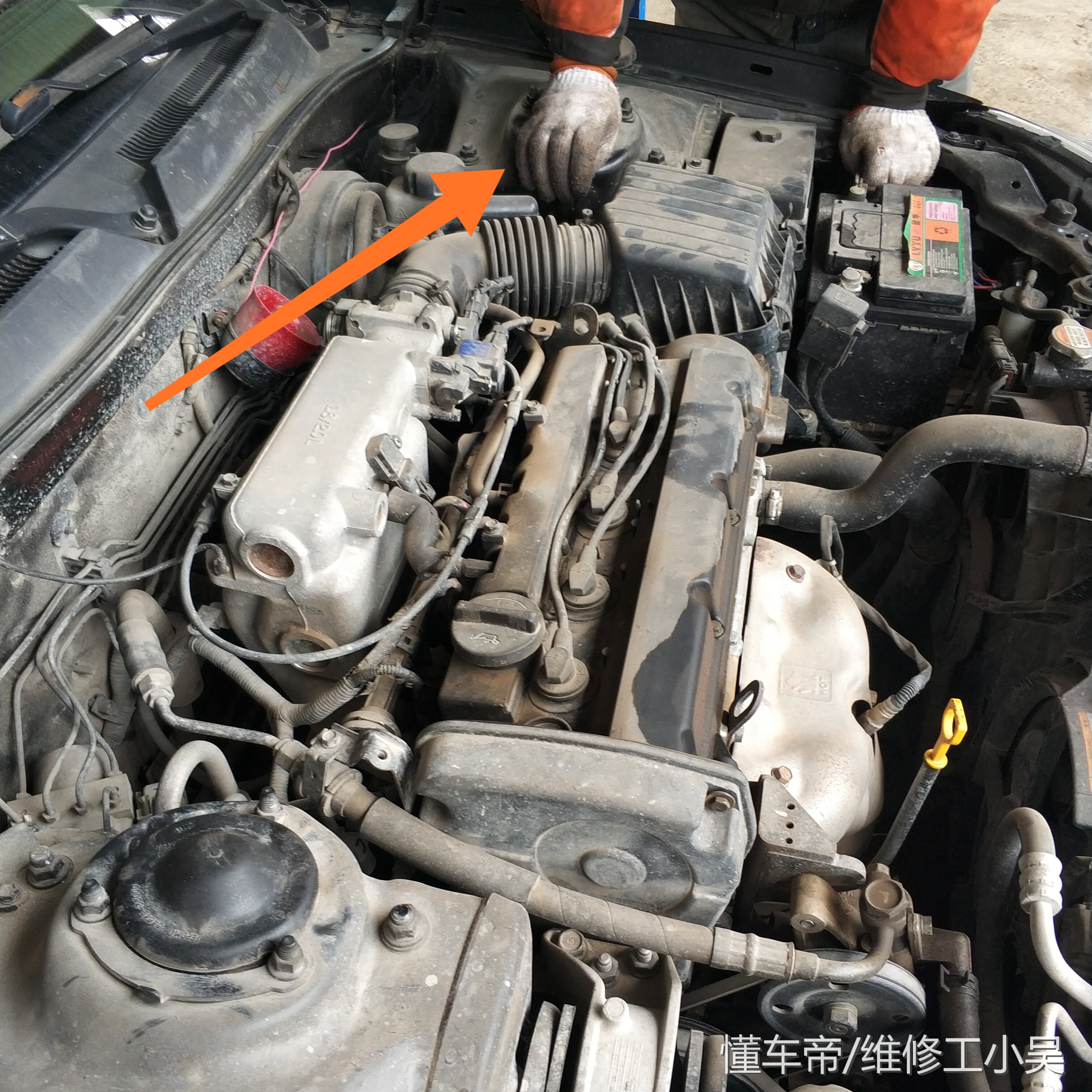 老款现代索纳塔高速过坑车尾摆动,06款索纳塔过坑车身晃动