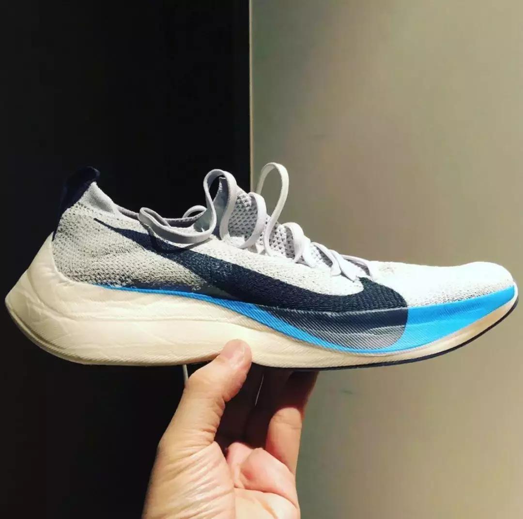 光有钱还不够？这些球鞋的奇葩发售方式！