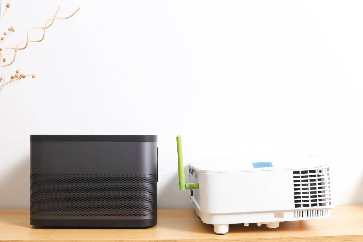 萌新扫盲贴：家用投影仪与商务投影仪的区别在那，别傻傻分不清