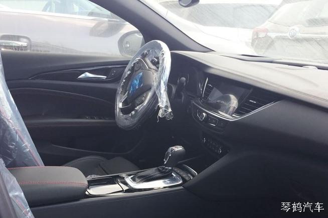 君威GS和全新大众CC你支持谁？网友：比比百公里加速就知道了