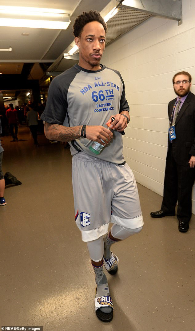 富婆金小妹穿迪奥,任性炫富,和女儿雪中拍照,与NBA球星结缘