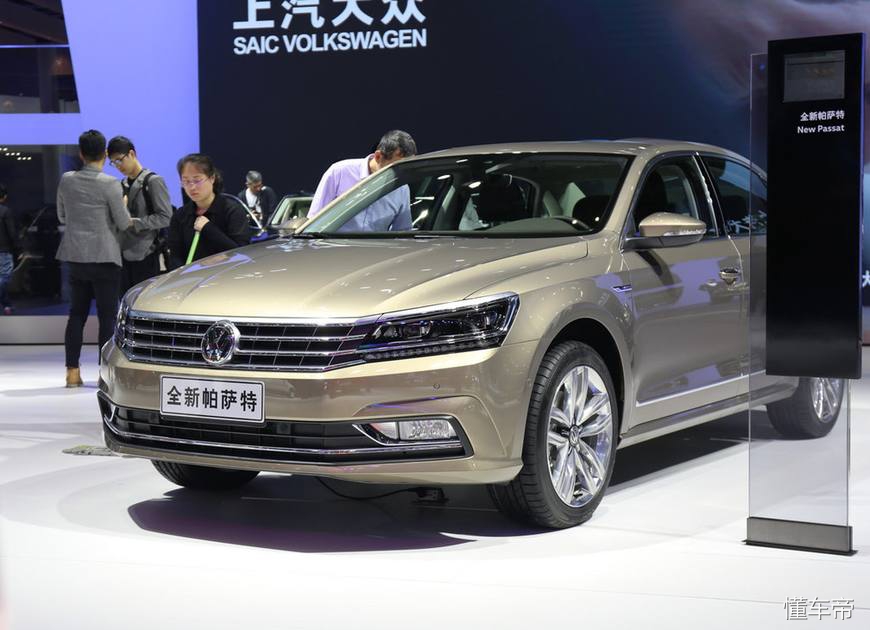 大众帕萨特是中型车吗,新款大众帕萨特上路要多少万