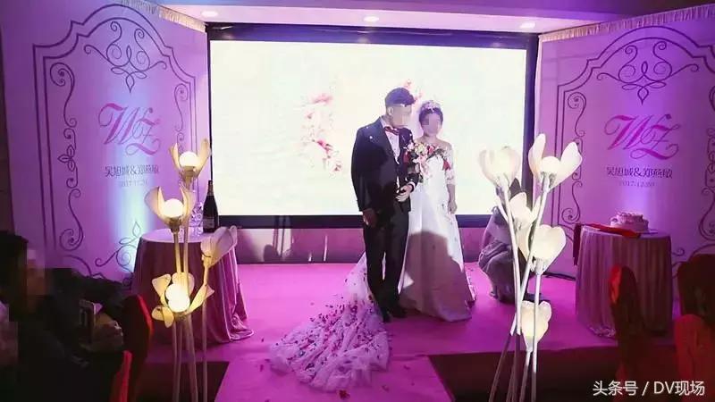 花1万多拍的婚礼照竟是这种画风，新婚夫妇看到后瞬间无语
