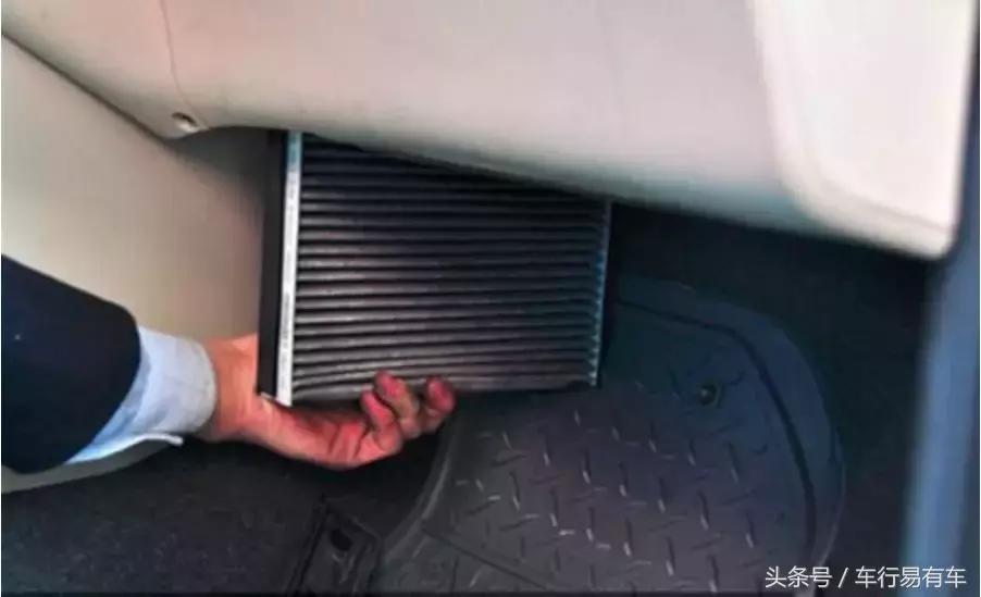 空调滤芯大概多久换一次比较好,空调滤芯一般是多久换一次