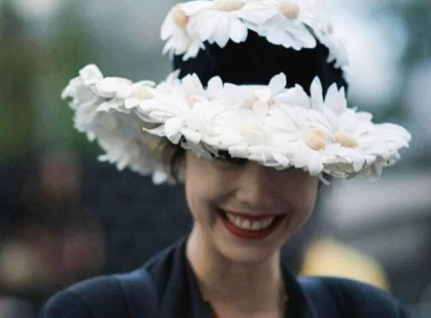 说一口“京片子”的法国时尚缪斯,GUCCI对她都欲罢不能?