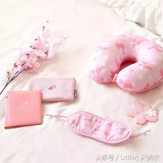 2018年樱花限定粉,2019年樱花限定品