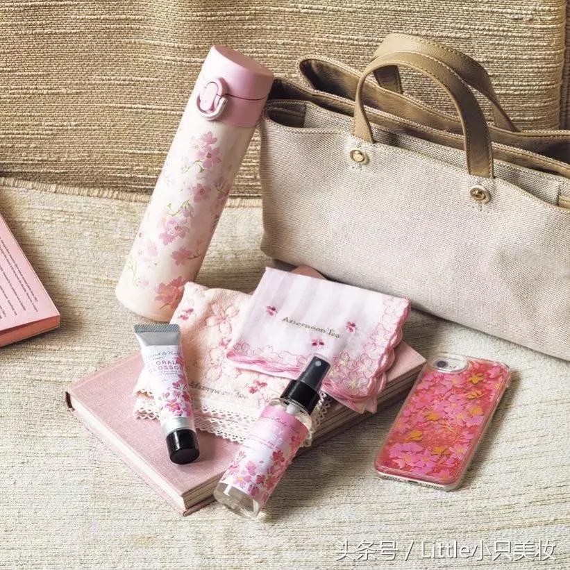 2018年樱花限定粉,2019年樱花限定品