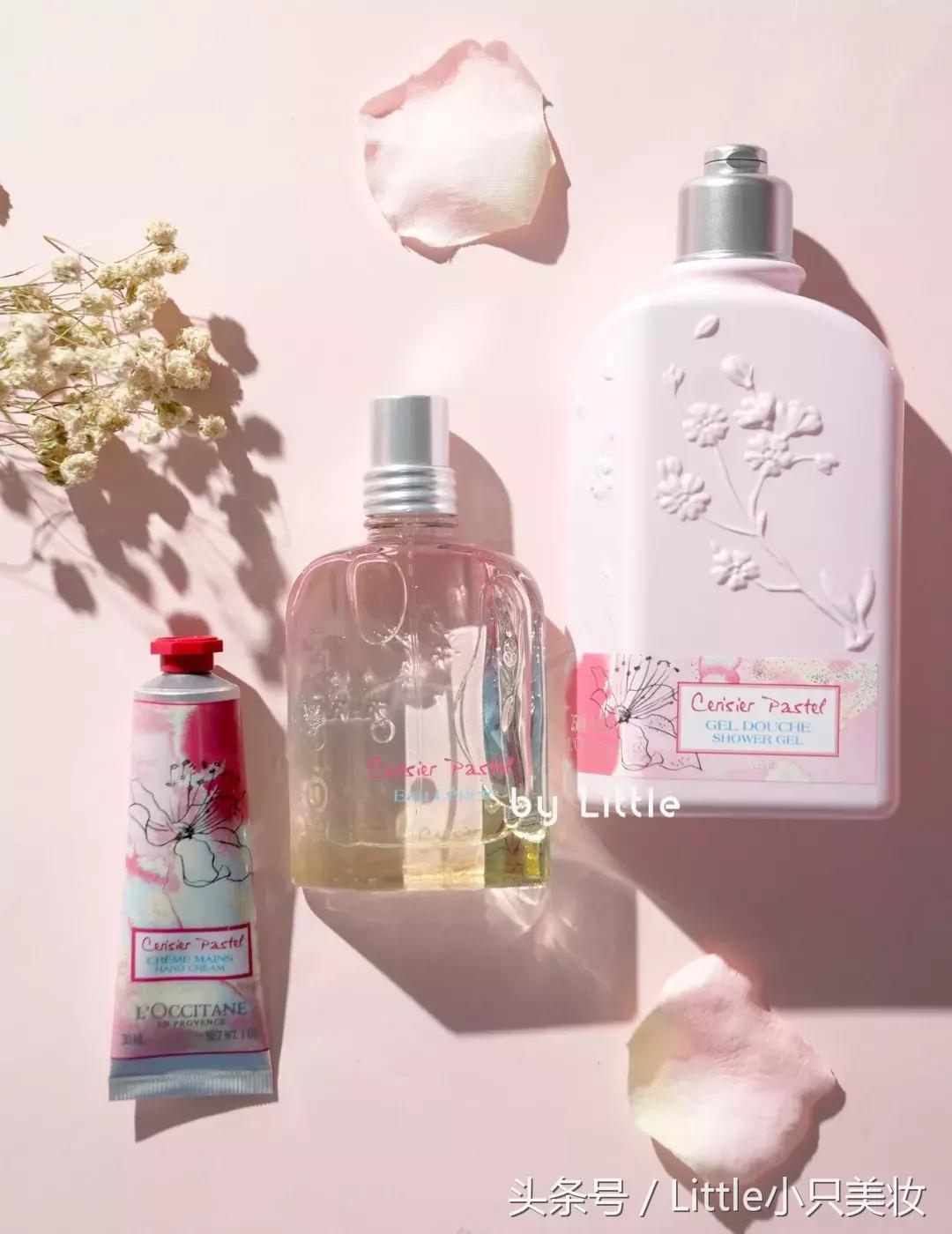 2018年樱花限定粉,2019年樱花限定品