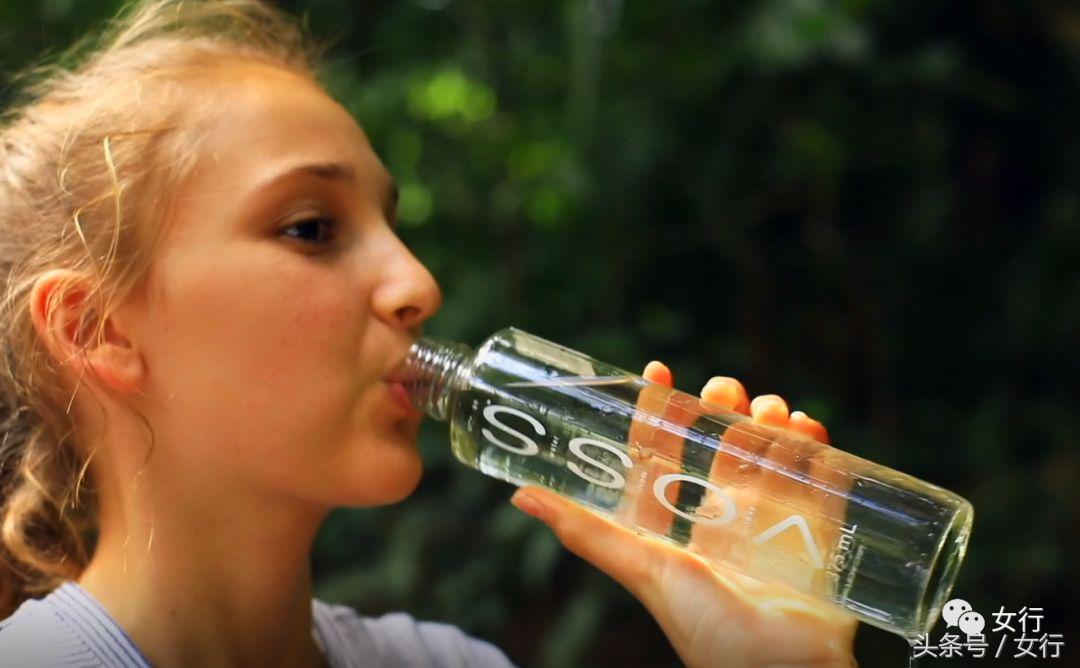 女行｜品尝活着的维生素C绿蚂蚁，半开发的现代土著人部落YARRABAH