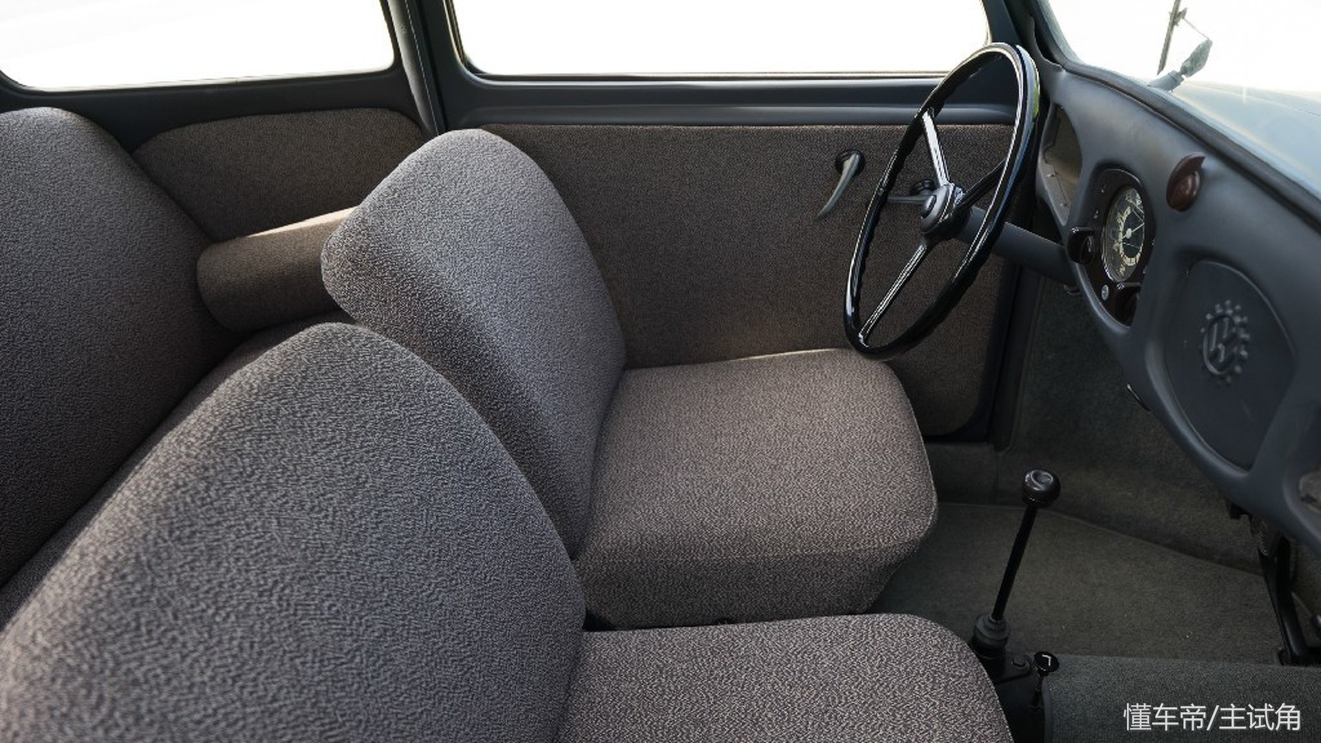 大众甲壳虫即将停产经典终将落幕,经典落幕大众甲壳虫汽车正式停产