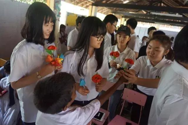 閾舵捣鍥介檯瀛︽牎,閾舵捣鍥介檯瀛︽牎闈掑矝