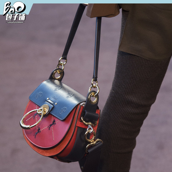 时装周前十名,时装周巴黎2023包包