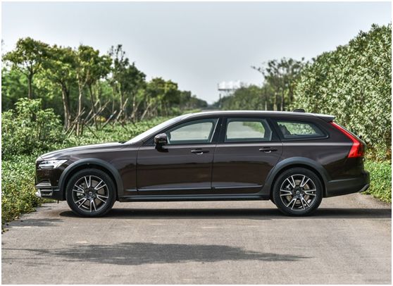 沃尔沃v60性能版,全新沃尔沃v60车展