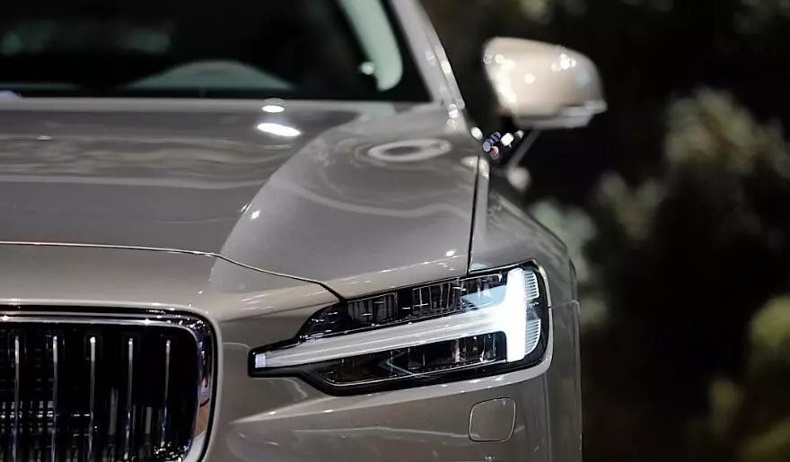 沃尔沃v60性能版,全新沃尔沃v60车展