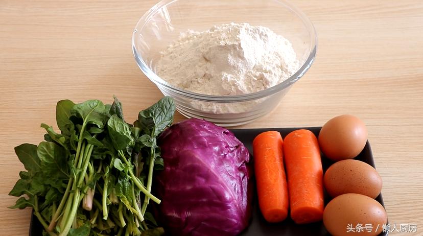 面粉秒变劲道面条好吃又易做,面粉做面条简单又快的方法