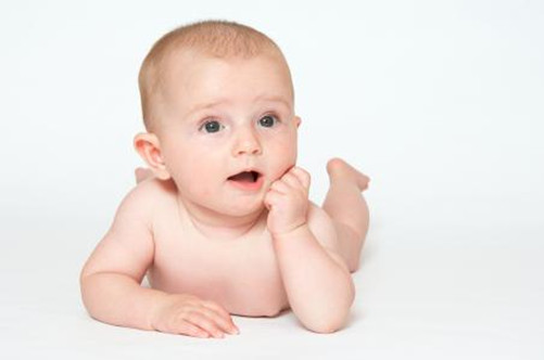 冬天宝宝发烧物理降温的正确方法,宝宝发烧物理降温还是口服退烧药