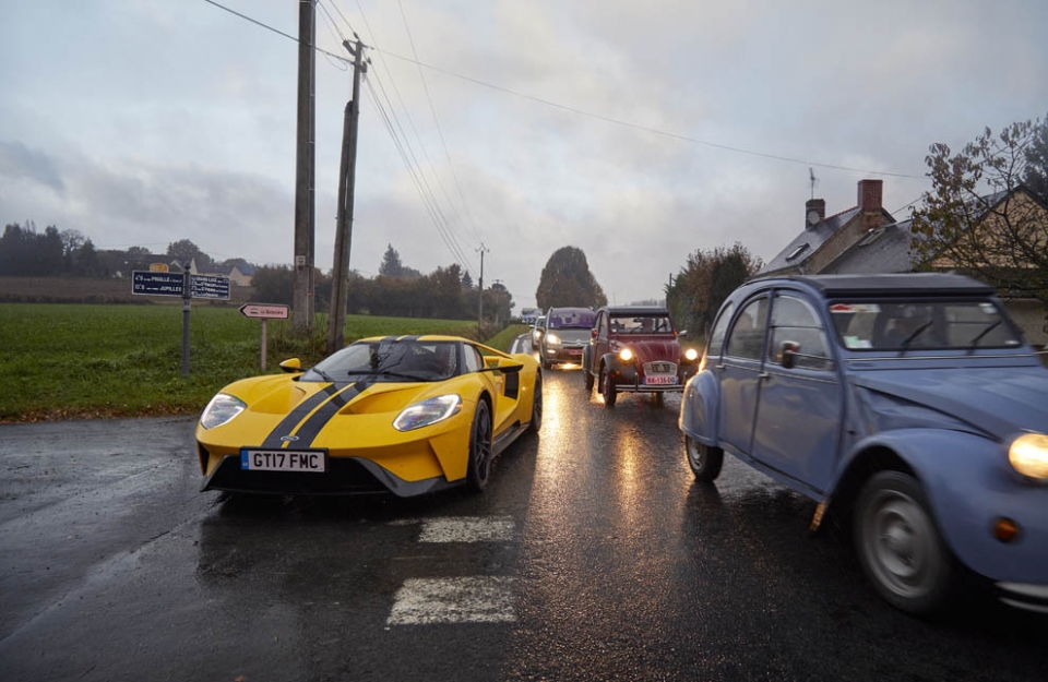 福特gt再次击败法拉利,福特gt能跑过拉法吗