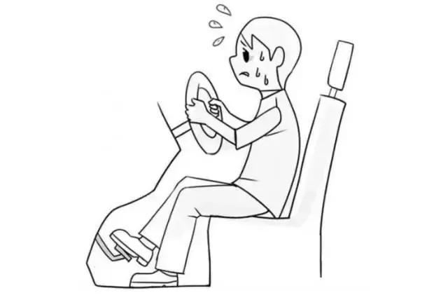 刹车失灵的情况下可以用手刹吗,刹车失灵手刹在左脚怎么自救