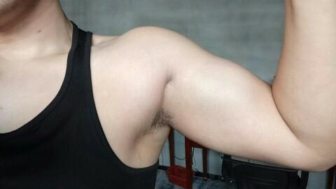 如何高效的练三角肌,三角肌后束练不大是怎么回事